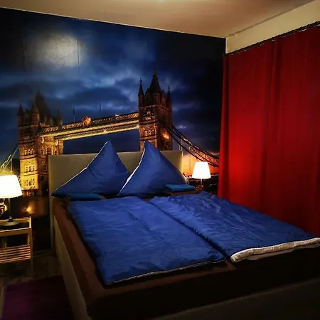 Paris&ny&london Apartment *